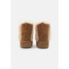 UGG CLASSIC CHILLAPEAK Botines con plataforma chestnut