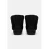 UGG CLASSIC CHILLAPEAK Botines con plataforma black