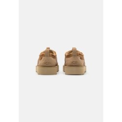 UGG TASMAN CRAFTED REGENERATE UNISEX Mocasines sand