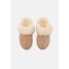 UGG SCUFFETTE II Pantuflas sand