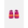 UGG URSEEN PLATFORM Mocasines raspberry