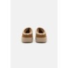 Mou BOUNCE LOGO Sandalias planas cognac
