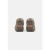 UGG CLASSIC ULTRA MINI Botines bajos smoke plume
