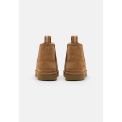 UGG NEUMEL CHELSEA Botines Castañas