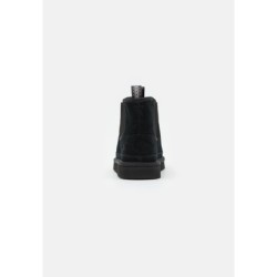 UGG NEUMEL CHELSEA Botines Negro