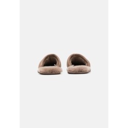 UGG SCUFF Pantuflas caribou