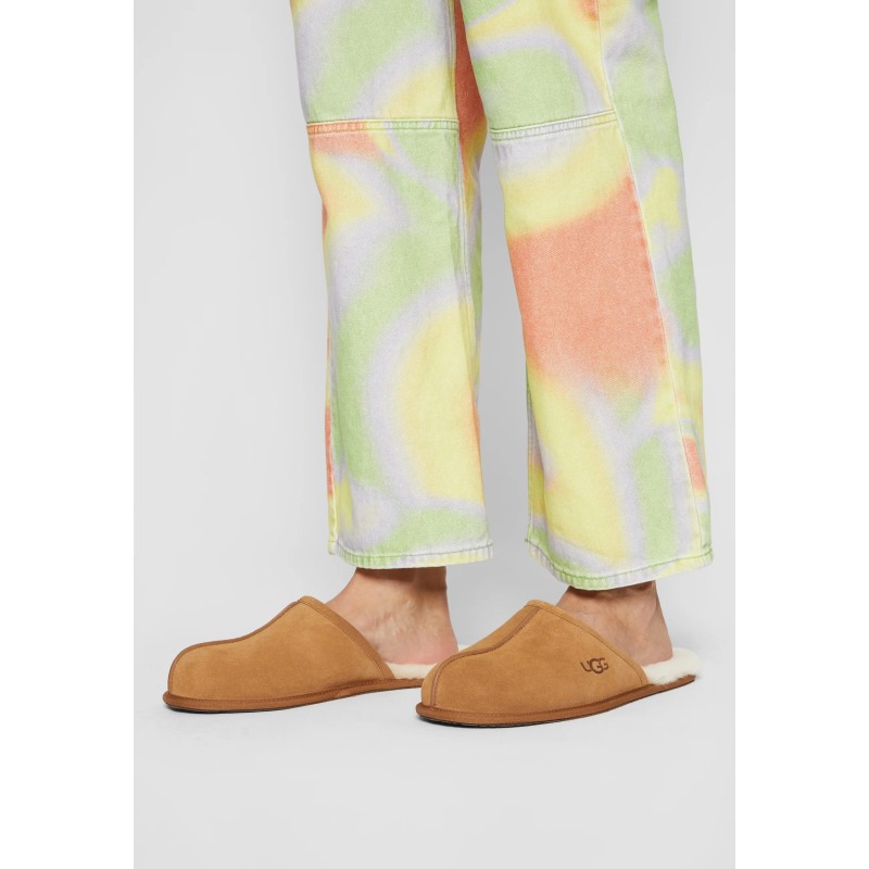 UGG SCUFF Pantuflas cognac