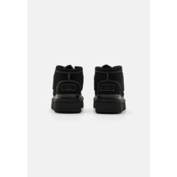 UGG HAYDEN MOC Zapatos de vestir Negro
