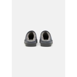 UGG CLASSIC Sandalias planas Gris