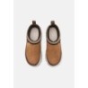 UGG VENTURE DAZE UNISEX Mocasines Castañas