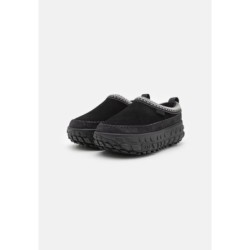 UGG VENTURE DAZE UNISEX Mocasines Negro