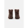 UGG MINI BAILEY BOW II Botines burnt cedar