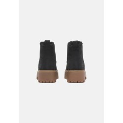 Timberland STREET CHELSEA Botas para la nieve black nubuck