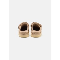 UGG GOLDENSTAR Pantuflas sand