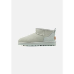 UGG CLASSIC ULTRA MINI Botines bajos goose