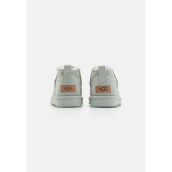 UGG CLASSIC ULTRA MINI Botines bajos goose