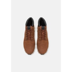 Timberland WINSOR PARK CHUKKA Zapatillas altas medium brown