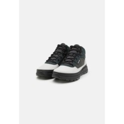 Timberland FIELD TREKKER Zapatillas altas light grey