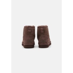 UGG CLASSIC MINI II Botines bajos burnt cedar