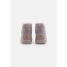 UGG CLASSIC MINI II Botines bajos burnt pale smoke