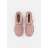 UGG CLASSIC MINI II Botines bajos burnt rose grey