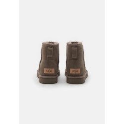 UGG CLASSIC MINI II Botines bajos burnt smoke plume