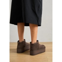 UGG CLASSIC ULTRA MINI PLATFORM Botines con plataforma burnt cedar