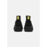 UGG CLASSIC MINI DIPPER Botines con plataforma black