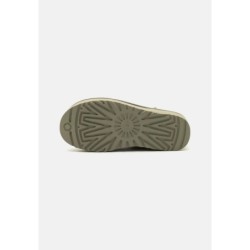 UGG CLASSIC ULTRA MINI PLATFORM Botines con plataforma shaded clover