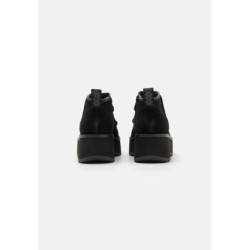 UGG CITYFUNC ULTRA MINI Botines con plataforma black