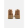 UGG CLASSIC ULTRA MINI NEW HEIGHTS Botines bajos chestnut