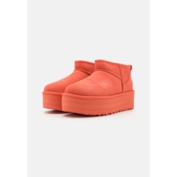 UGG CLASSIC ULTRA MINI PLATFORM Botines con plataforma vibrant coral
