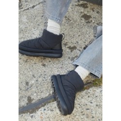 UGG CLASSIC Botas para la nieve black