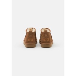 UGG CLASSIC ULTRA MINI Botines bajos chestnut