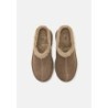 UGG NEW HEIGHTS COZY Sandalias hickory