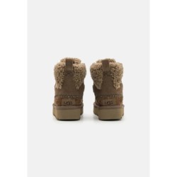 UGG CLASSIC ALPINE LACE-UP Botas para la nieve hickory